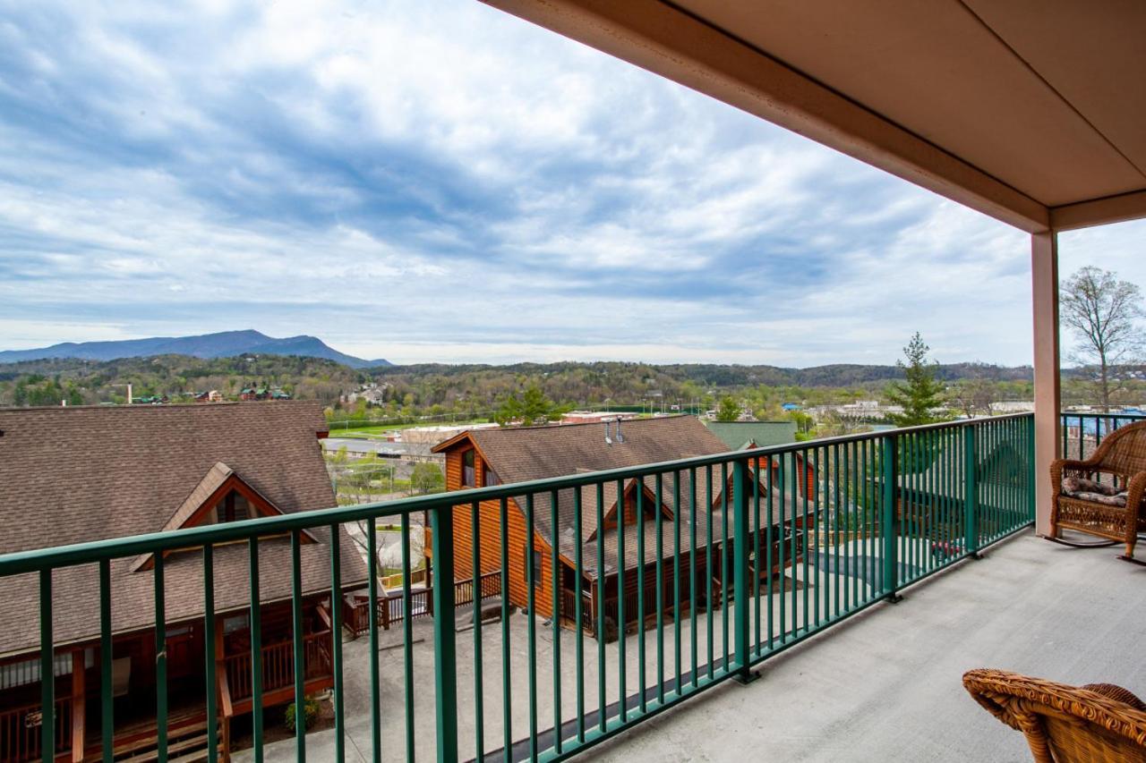 The Bear Paw Palace Mtn View And Community Pools Pigeon Forge Exterior foto