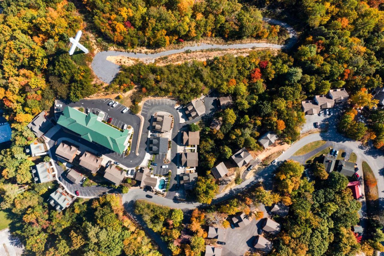 The Bear Paw Palace Mtn View And Community Pools Pigeon Forge Exterior foto